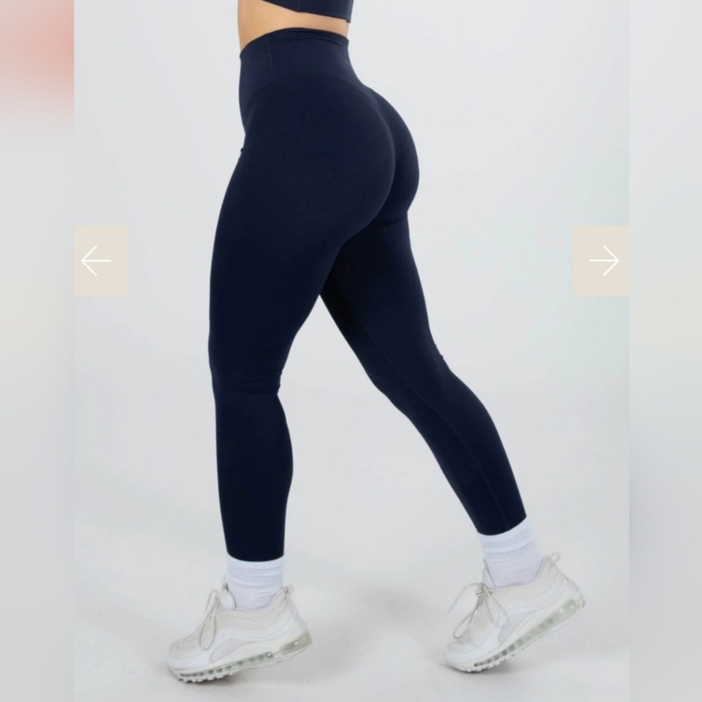 NWOT Paragon RecStretch Sculptseam Leggings in Ink S